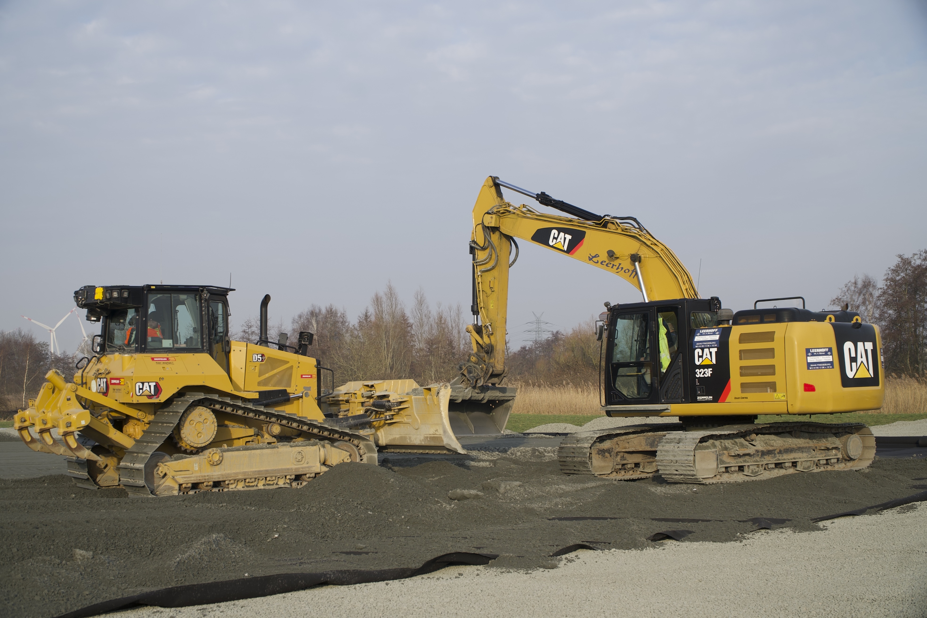 W&M Erdbau – CAT Maschinen bei Erdarbeiten im Winter